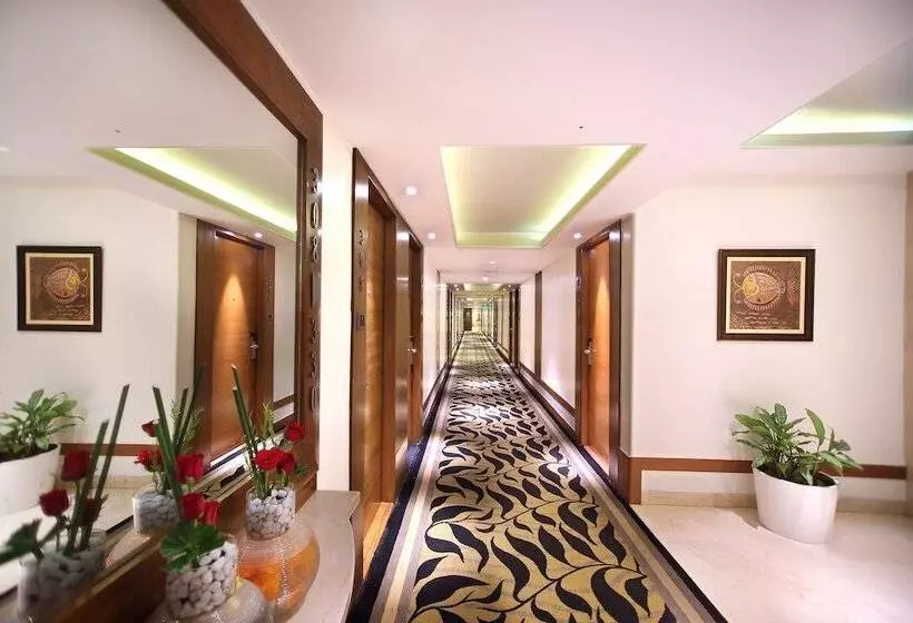 Standard-huone, Maurya