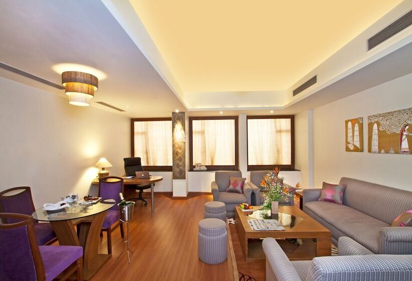 סוויטה, Maurya