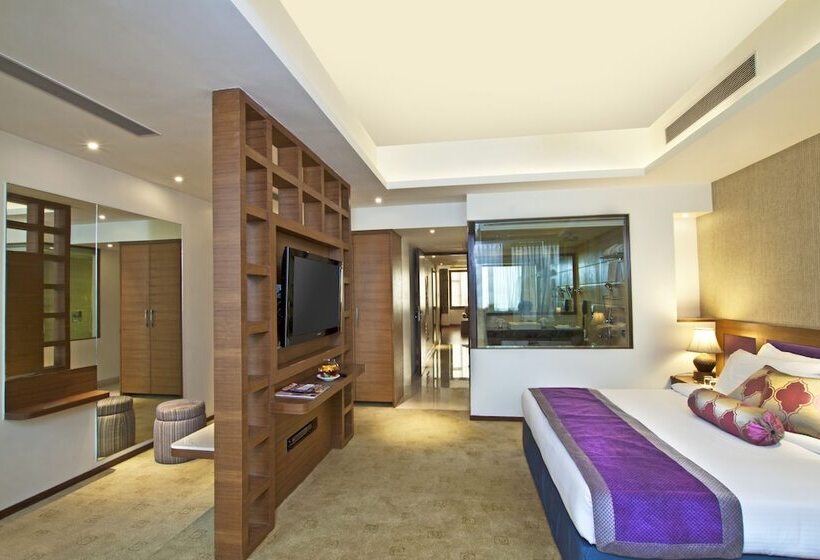 סוויטה, Maurya