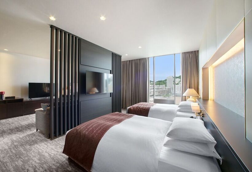 اتاق لوکس, New Nagasaki