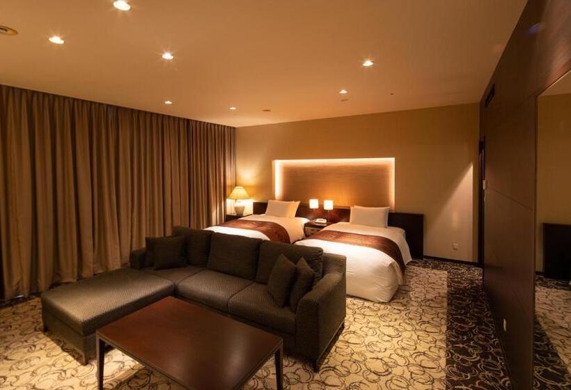 اتاق لوکس, New Nagasaki