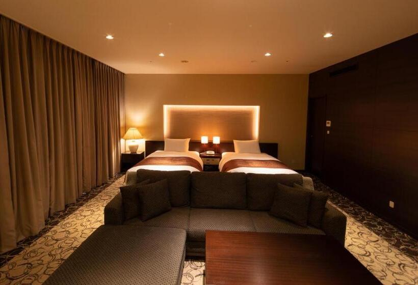 اتاق لوکس, New Nagasaki