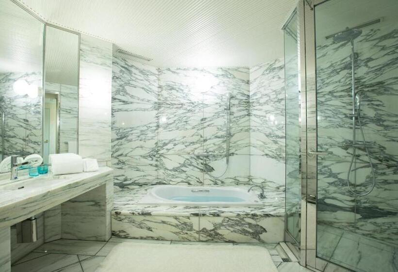 سوئیت رویال, New Nagasaki