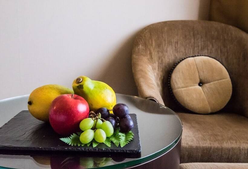 行政房间, New Otani Hakata