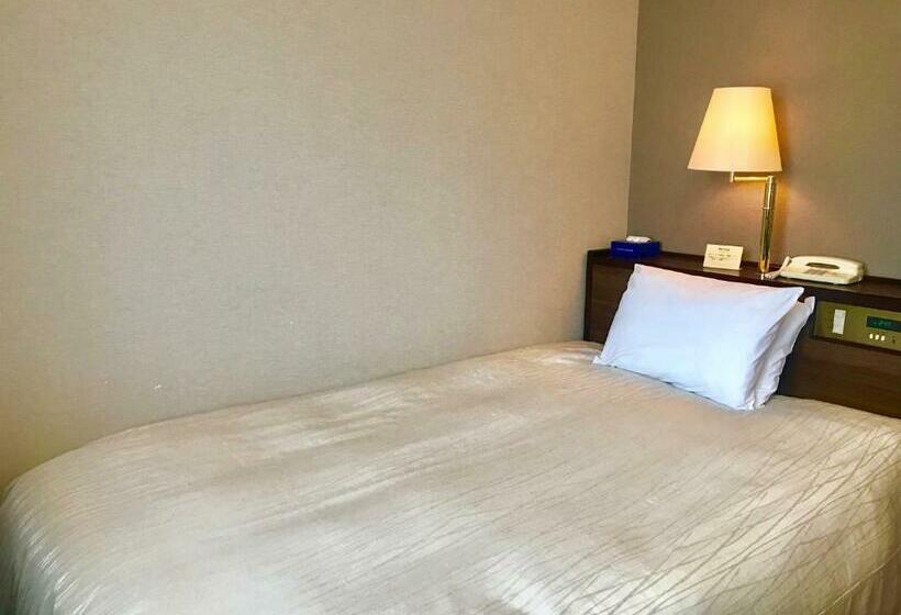 חדר אקונומי יחיד, Okazaki New Grand