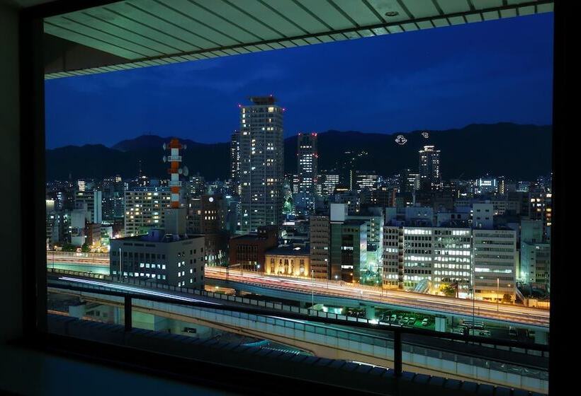 디럭스 트리플 룸, Okura Kobe