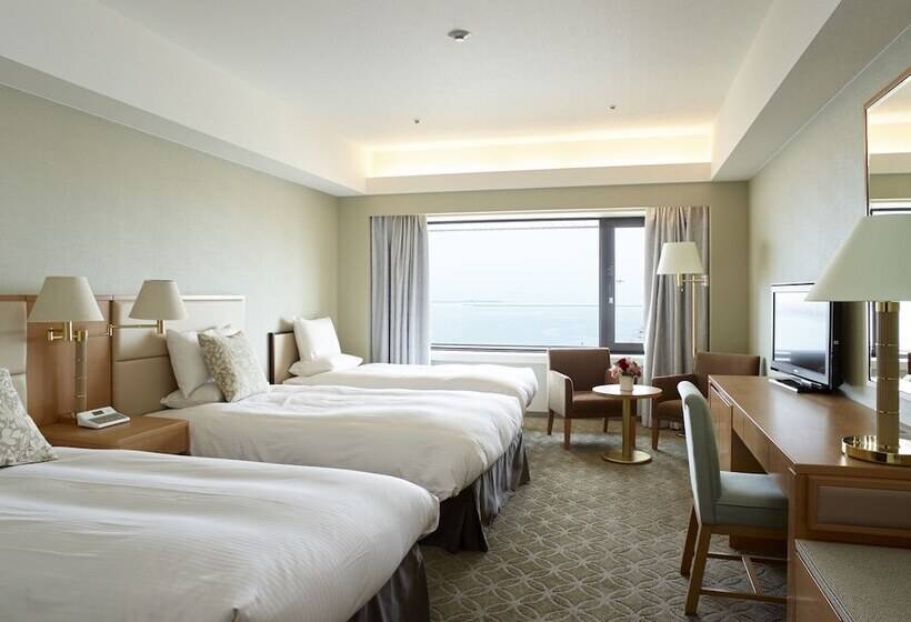 غرفة ديلوكس ثلاثية, Okura Kobe