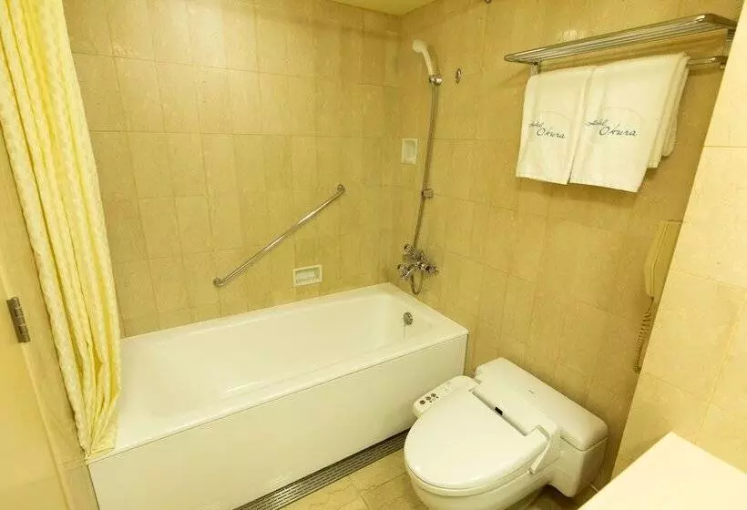 اتاق استاندارد سه نفره, Okura Kobe