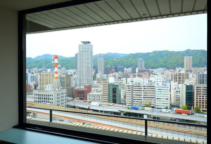 غرفة ديلوكس, Okura Kobe