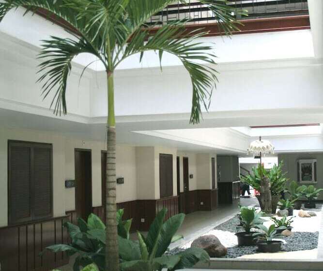 اتاق لوکس, Padma Resort Legian