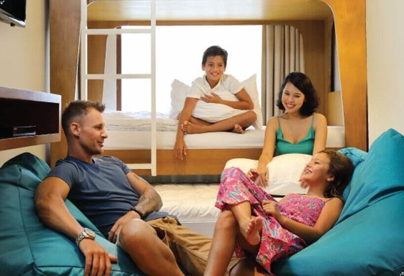 חדר משפחתי, Padma Resort Legian