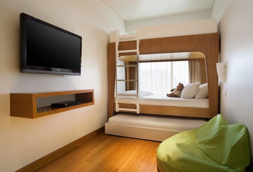 חדר משפחתי, Padma Resort Legian