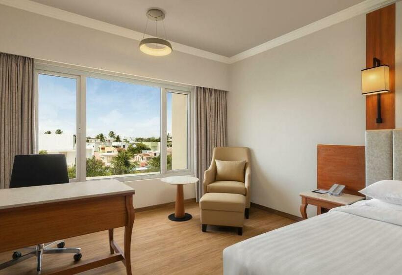 带大床的标准间, Courtyard By Marriott Tiruchirappalli