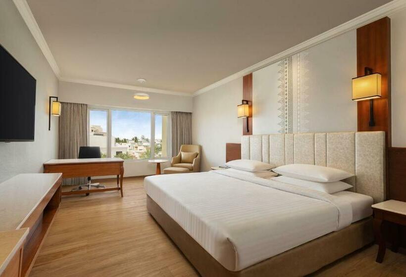 Стандартный Номер Кровать Кинг, Courtyard By Marriott Tiruchirappalli