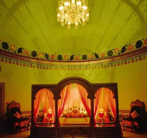 スイート, Shiv Niwas Palace By Hrh Group Of Hotels
