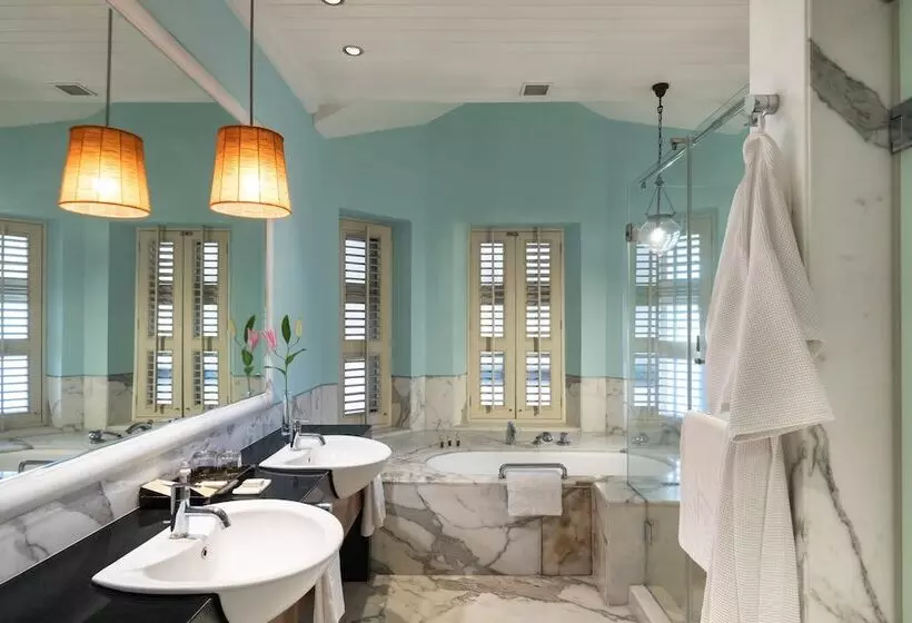 Deluxe Zimmer mit Gartenblick, Taj West End