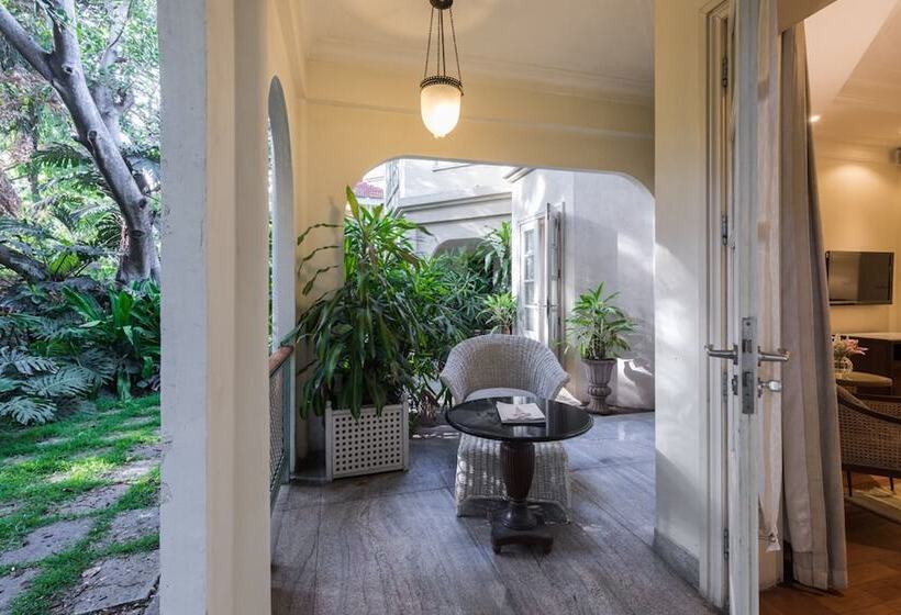 디럭스 룸 가든 전망, Taj West End