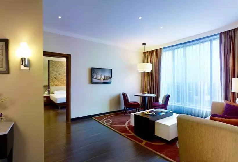 Deluxe Suite, Vivanta Coimbatore