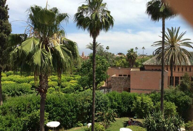 اتاق استاندارد یک تخته با بالکن, Chems