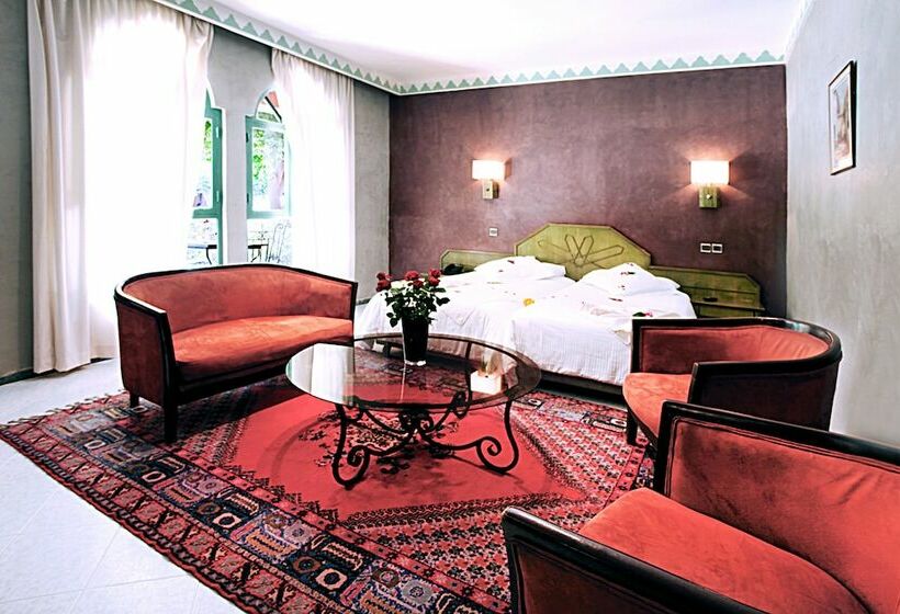 اتاق خانوادگی, Chems