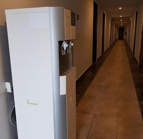 豪华三人间, Garden Inn