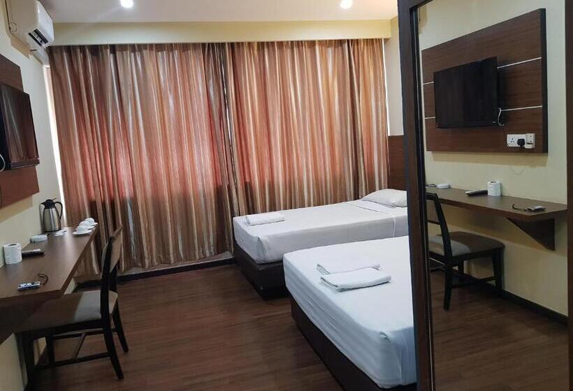اتاق لوکس سه تخته, Garden Inn