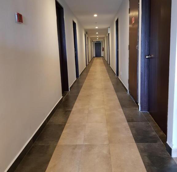 豪华房间, Garden Inn