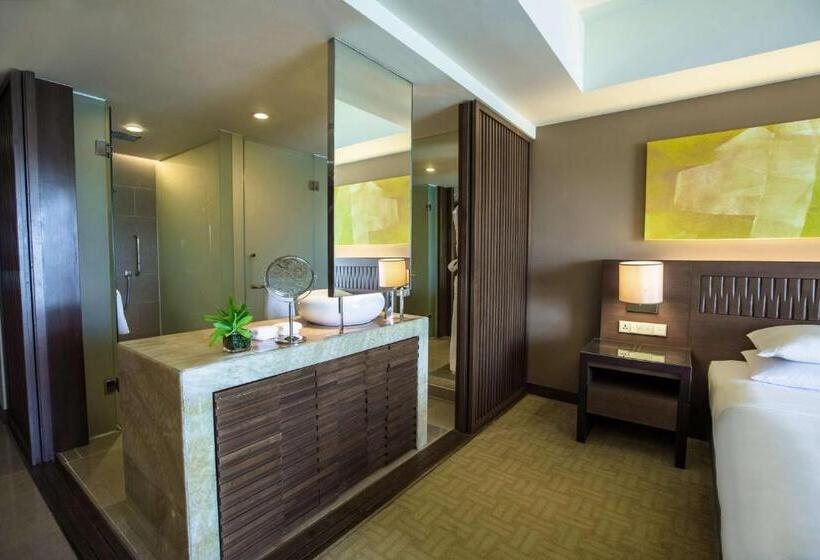 Стандартный Номер Кровать Кинг, Hyatt Regency Kinabalu