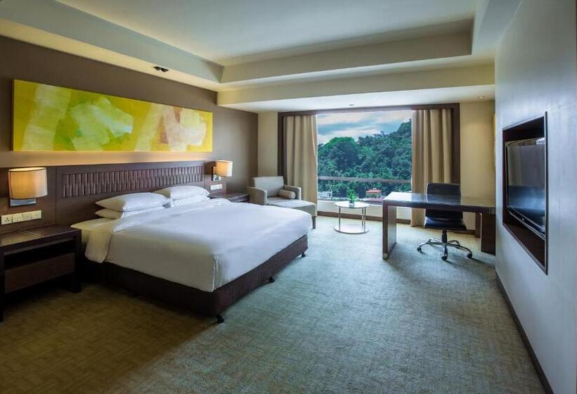 חדר סטנדרט עם מיטת קינג, Hyatt Regency Kinabalu