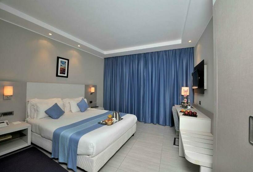 标准间, Kenzi Solazur