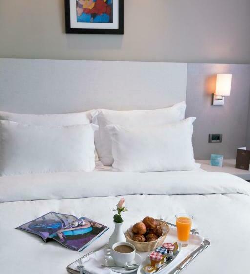 标准间, Kenzi Solazur