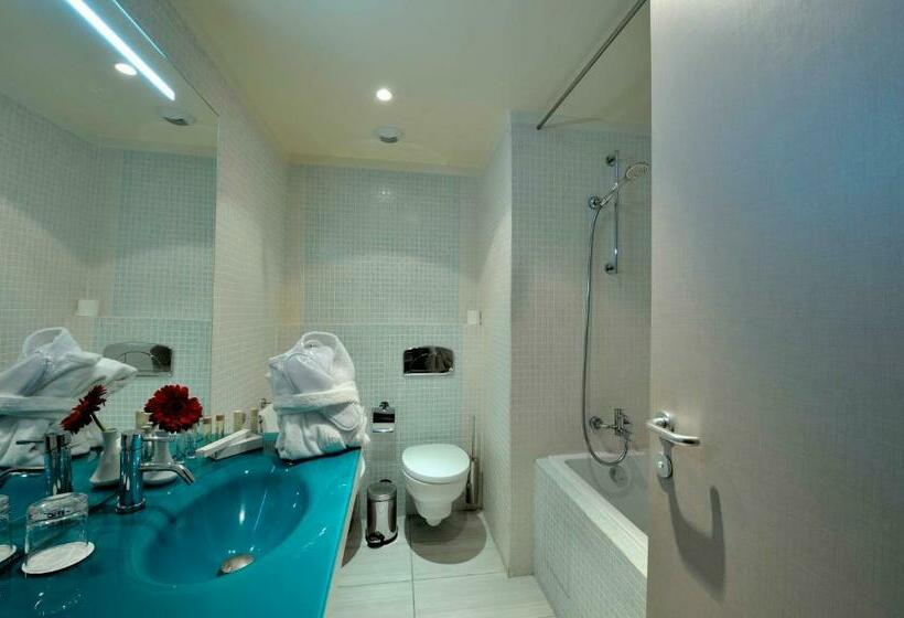 带海景的行政房, Kenzi Solazur