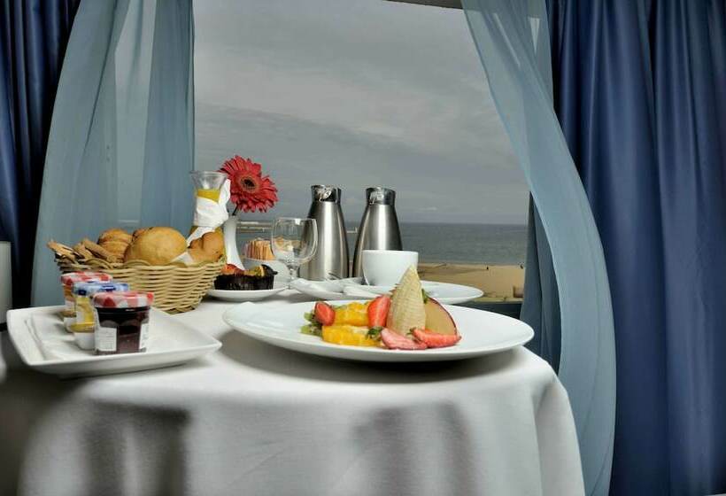 行政单人间, Kenzi Solazur