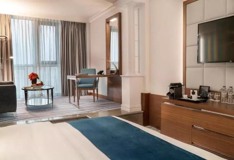 キングサイズベッドのエクゼクティブルーム, Landmark Amman Hotel & Conference Center