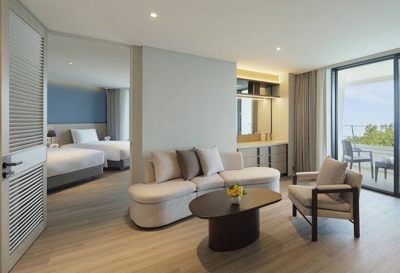 Семейный Полулюкс, Parnas Hotel Jeju