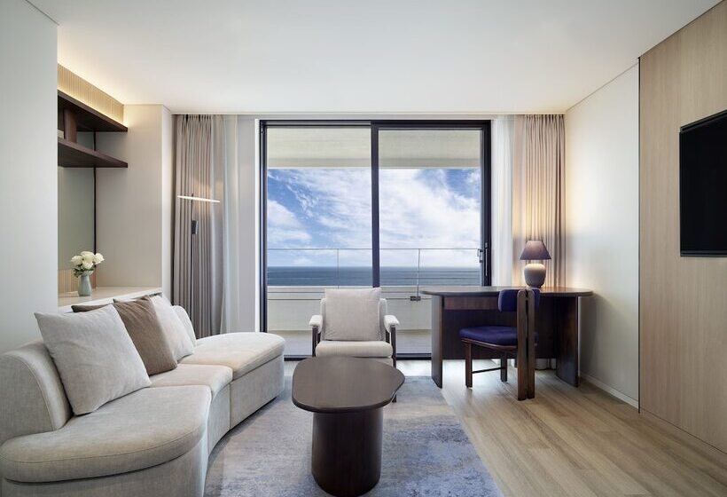 Семейный Полулюкс, Parnas Hotel Jeju