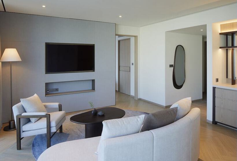 クラブスイート, Parnas Hotel Jeju