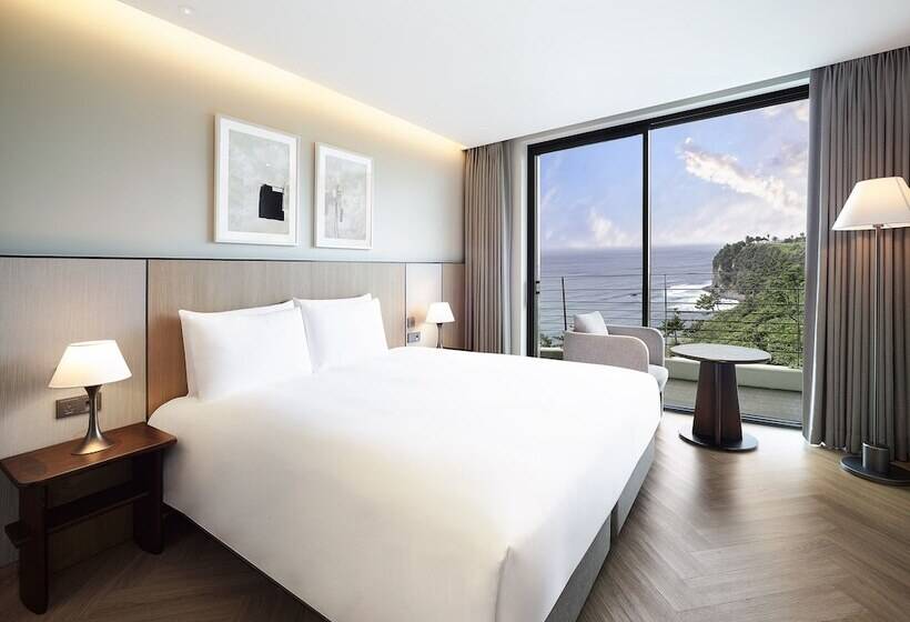 スイートクラブ シービュー, Parnas Hotel Jeju