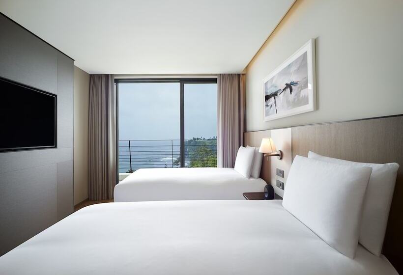 Клубный люкс с видом на море, Parnas Hotel Jeju