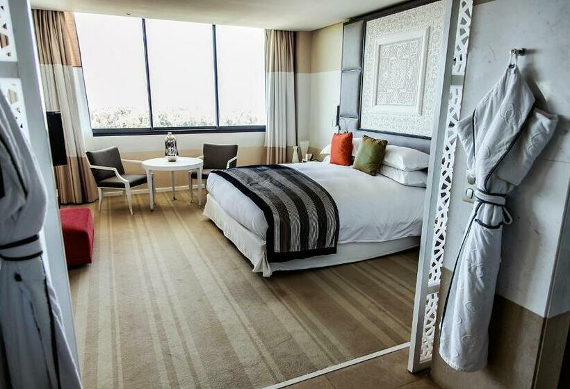 주니어 스위트, Sofitel Rabat Jardin Des Roses