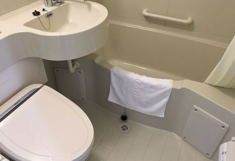 غرفة قياسية, Toyoko Inn Narita Kuko