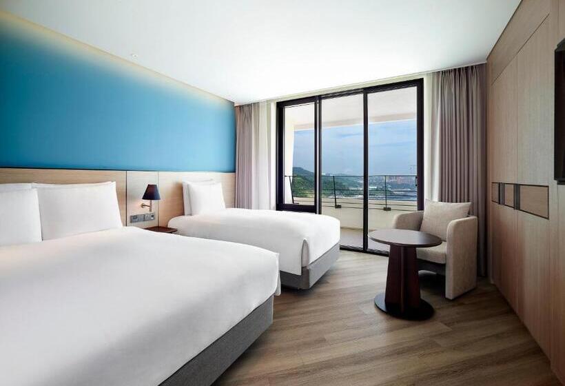 Семейный Полулюкс, Parnas Hotel Jeju