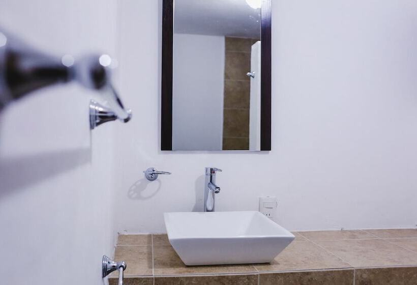 סוויטה דלוקס, Colon Merida