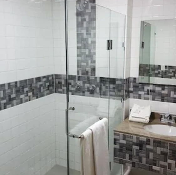 Номер Superior, Corinto