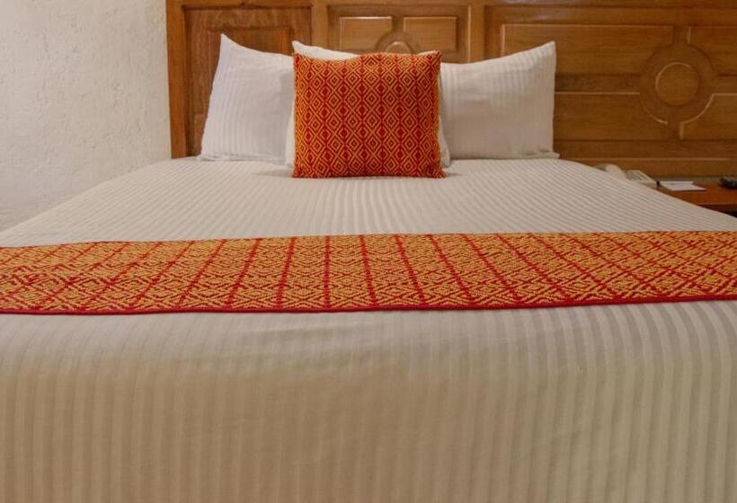 غرفه قياسيه سريرين مزدوجين, Diego De Mazariegos