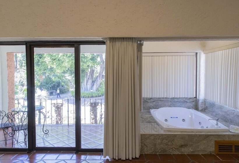带按摩浴盆的套房, Hosteria Las Quintas Hotel Restaurante Bar