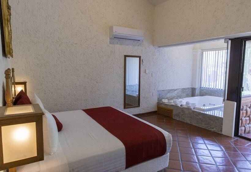 带按摩浴盆的套房, Hosteria Las Quintas Hotel Restaurante Bar