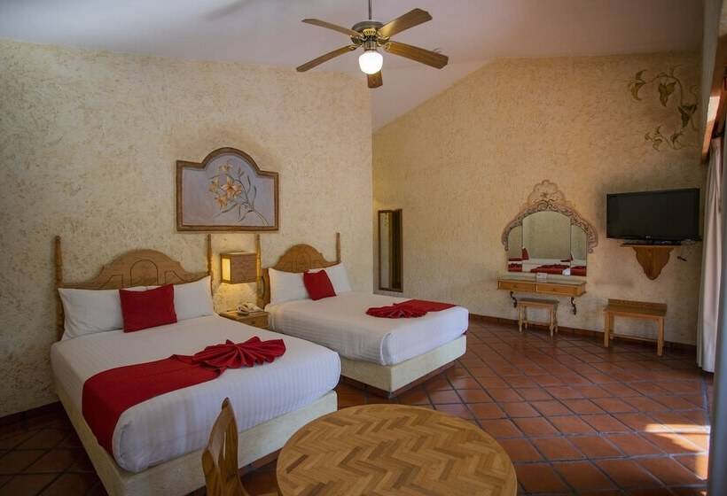 带按摩浴盆的套房, Hosteria Las Quintas Hotel Restaurante Bar