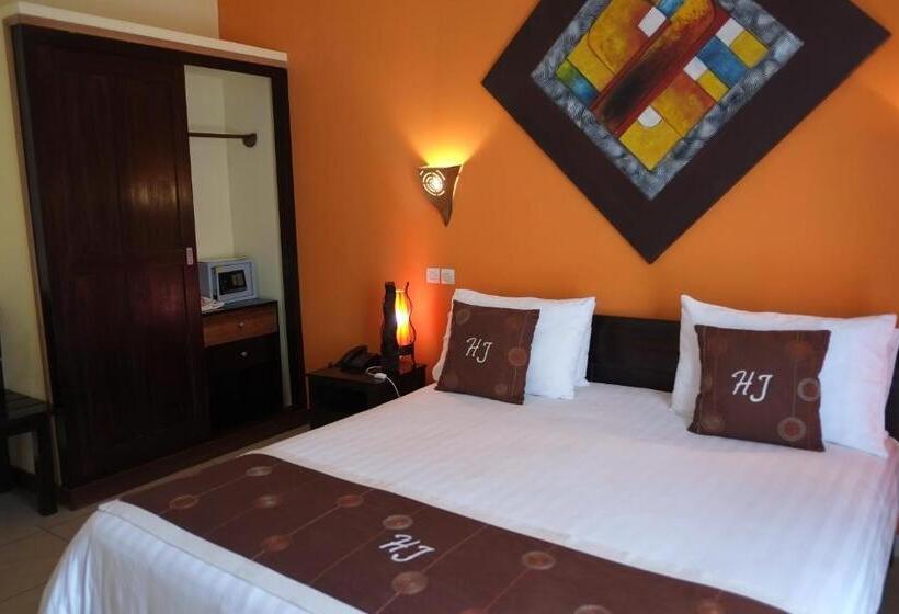 اتاق لوکس, Joffre