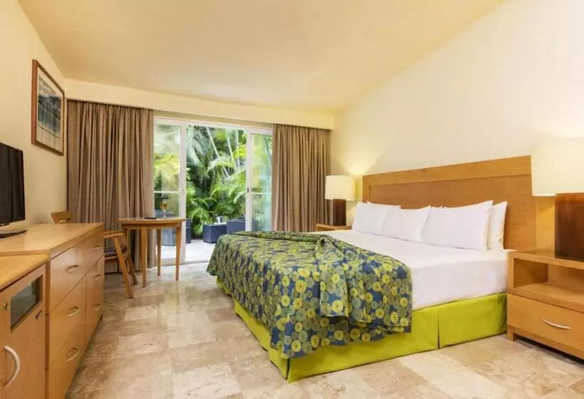 اتاق استاندارد با تخت بزرگ, Krystal® Puerto Vallarta